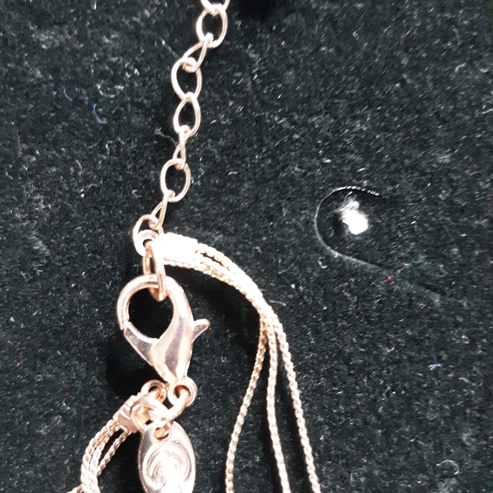Necklace - Picture 3 of 10